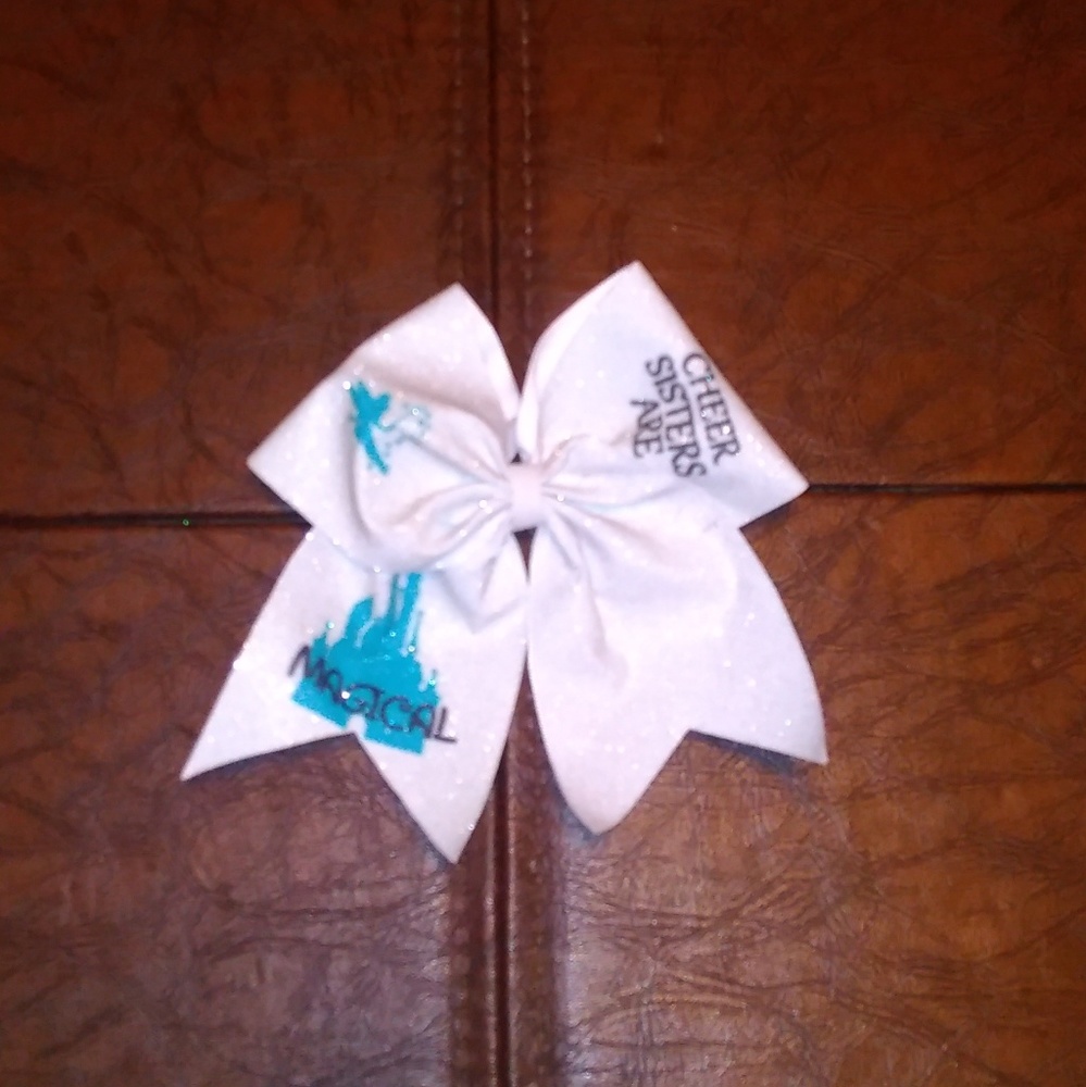 Cheer Sisters Bow
